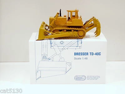Dresser TD40C Dozer w/ Cab & Ripper - 1/48 - CCM - No Decals - Image 1 of 4