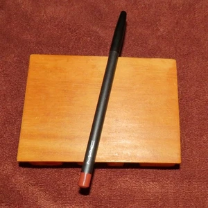 MAC Hot Poppy Eye Kohl Eyeliner Pencil RARE DISCON! LE Limited Edition! - Picture 1 of 3