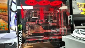 Custom Hardline Liquid Cooled Gaming Pc  Rtx 2080ti  - 9900k  - 32gb - Picture 1 of 12
