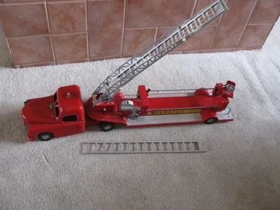 Vintage 1950's - 1960's Structo Hook & Ladder Pressed Steel Fire Truck 33" Long - Image 1 of 4