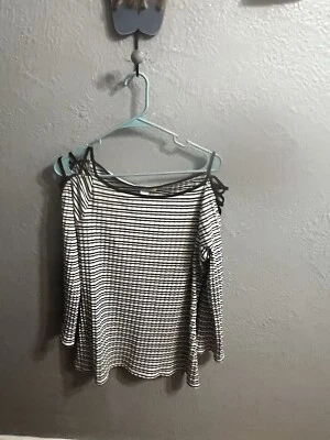 WHBM Top 女式 XL 码黑色白色条纹 3/4 袖 — 第 1/4 张图片