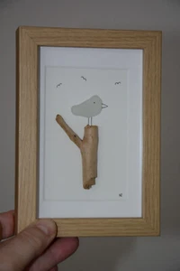 Seeglas-Bild "Vogel auf Baumstamm" 17 x 12 Strandglas Strandgut Meerglas Rügen - Bild 1 von 20