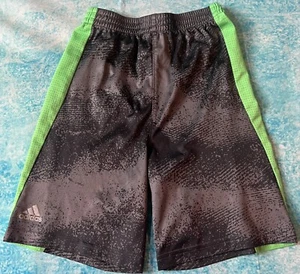 Pantalones Cortos ADIDAS Gris/Verde Niños Talla 6 - Imagen 1 de 5