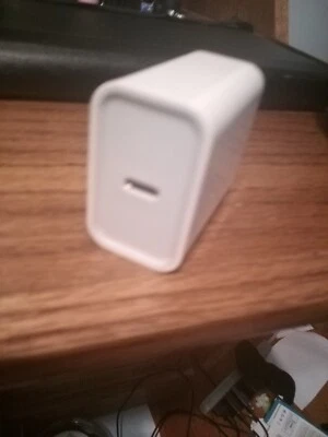 Adaptador blanco toma a usb-c ladrillo Foto 1 de 2