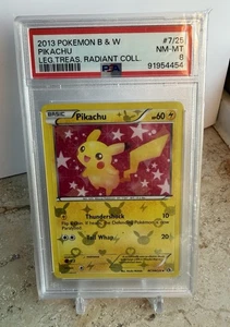 2013 Pikachu RC7/RC25 PSA 8 - Legendary Treasures Radiant Collection Pokemon TCG - Bild 1 von 1