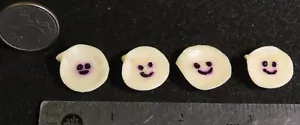 4 platos fantasmas de Halloween que brillan en la oscuridad decoración de mesa fiesta como está 1:12 mini HN9022 - Imagen 1 de 3