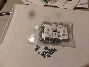 LOTE DE 15 PIEZAS... TORNILLOS DE MÁQUINA PHILIPS CABEZA PANORÁMICA M5 X 12mm - Imagen 1 de 2