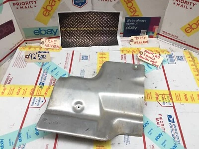 1990-1993 MERCEDES-BENZ 500 ПЕРЕДНИЙ ПРАВЫЙ ВЫПУСКНОЙ КОЛЛЕКТОР ТЕПЛОЗАЩИТНАЯ ЗАЩИТА  - Изображение 1 из 4