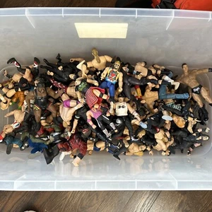 RIESIGES 50+ KONVOLUT WWE Action Figuren 1990-2010 Beschreibung lesen - Bild 1 von 5