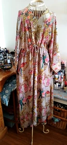 One Hundred Stars Kimono Style Floral/Parrots Lined Midi Dress Size S/M Generous - Picture 1 of 10