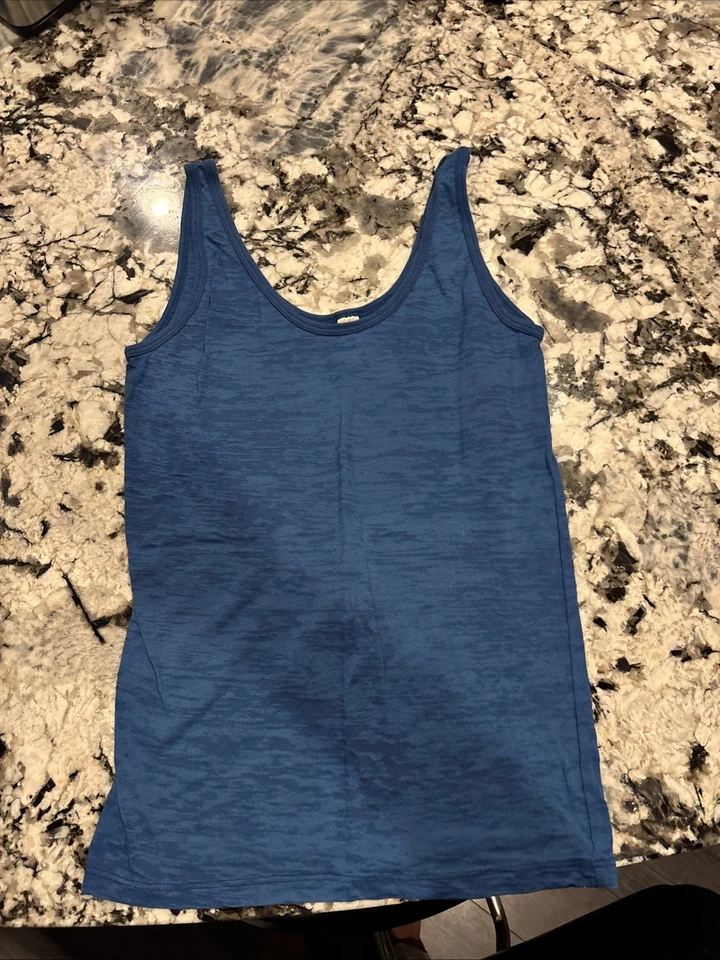 Camiseta sin mangas azul para mujer Foto 1 de 1