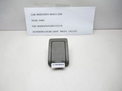 Cubierta de gancho de seguridad resistente a niños Mercedes-Benz C300 2008-2014 A2046800136 OEM Foto 1 de 4