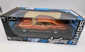 Hot Wheels West Coast Custom '66 Pontiac GTO auto Lowrider scala 1:18 - Foto 1 di 4