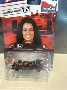 Danica Patrick #7 Izod Indy Car Series Hot Wheels Black & Orange Auto - Bild 1 von 3