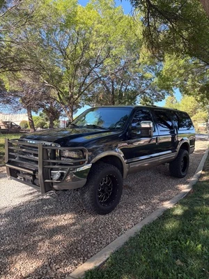 Ford Excursion Limited 2000 Foto 1 de 4