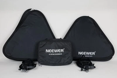 Neewer Speedlite Flash Mounts & Softboxes - Image 1 of 4