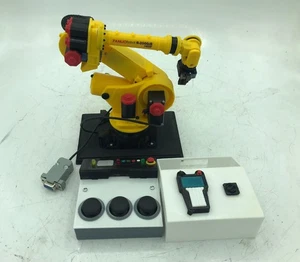 Modelo a escala de brazo robótico FANUC R-2000iB 🤖 Alimentado electrónico/USB NUEVO 📦 - Imagen 1 de 3