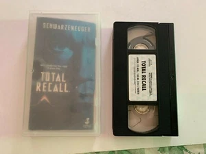 1990 Total Recall VHS Video Tape Arnold Schwarzenegger - Picture 1 of 2