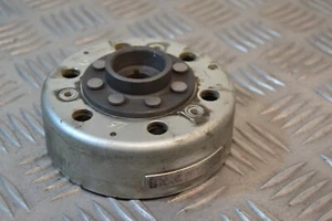 Rotor allumage Piaggio Vespa LX 125 06-09 M444M ignition flywheel - Imagen 1 de 5