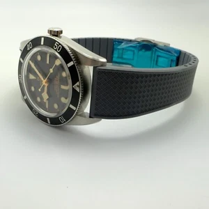 Premium FKM Kautschuk Uhrenarmband mit Butterfly Verschluss für Tudor Black Bay 20mm - Bild 1 von 15