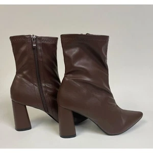BooHoo Womens 8 Faux Brown Leather Pointed Toe Block Heel Sock Boot - Picture 1 of 10