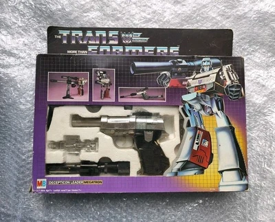 Transformers G1 / Megatron / Decepticon Leader / MB / Milton Bradley / 1985 RARE - Photo 1/4