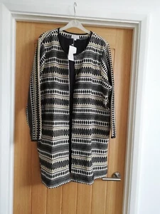 Tamsy cream, black and gold edge to edge long-line jacket, size L - Picture 1 of 4