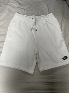The North Face Herren weiße Fleece Shorts - Größe Small LGBT Pride Logo  - Bild 1 von 5
