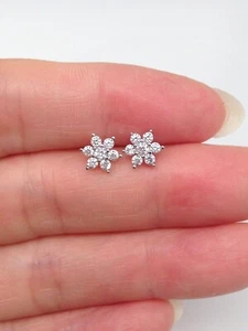 Small Cz Flower Stud Earrings 925 Sterling Silver Post Studs 6mm - Picture 1 of 8