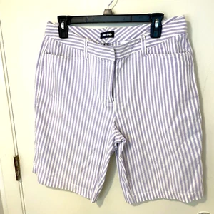 Lands' End Women' Mid-Rise Bermuda Shorts Pockets Lavender/White Stripe sz 10P - Picture 1 of 8