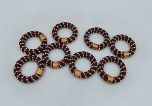 Juego de 8 anillos de servilleta navideña hilo de hilo trenzado rojo verde rojo - Imagen 1 de 4