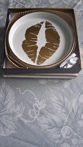 Raro Rosanna Chez Elle Lápiz Labial Dorado Cerámica Posavasos de Vino, Plato, Bandeja de Cenizas Nuevo en Caja - Imagen 1 de 2
