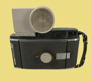 Polaroid Land Camera Model 150 With Wink-Light - Picture 1 of 11