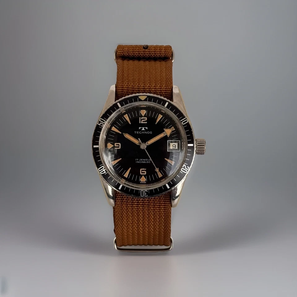 Technos Pre-Sky Diver 969-4 1960s Diver Watch Manual Wind Date Helium Valve - Image 1 of 4