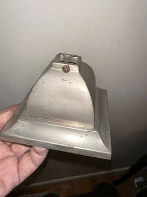 Tapa de toldo de techo de níquel estilo misión para colgar luces estilo artes y manualidades Foto 1 de 3