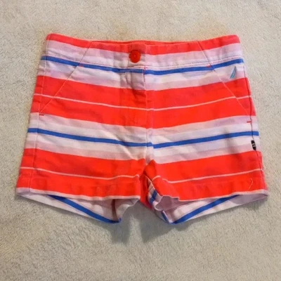 Paquete de ropa para niñas talla 6 - Pantalones cortos Náutica + Lote de 2 tops informales de verano Foto 1 de 4