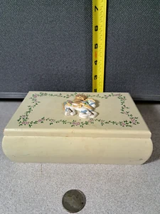 Vintage Childs MELE Wood Jewelry Box with 3D Horse & Teddy Bear Yellow #3727L257 - Picture 1 of 7