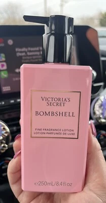Victoria's Secret Bombshell FINE Body LOTION Fragrance Perfume 250ml - Image 1 of 2