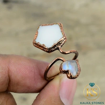 珍珠母石彩虹月光石铜手工电成型妻子戒指 — 第 1/4 张图片