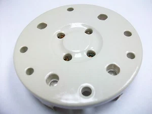 LARGE 4 PIN ROUND CERAMIC SOCKET - Picture 1 of 2