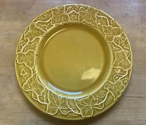 Crate & Barrel Varages 8 1/4" Salad Plates Mustard Yellow Ivy Vine Border France - Picture 1 of 6