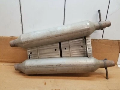 Par de resonadores de escape Infiniti M35 2007 20300 EG000 Foto 1 de 3