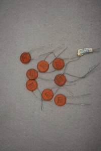 Sprague Red Disk NOS .025 uF 500 Vdc Capacitors Sample Tested Lot of 8 - Picture 1 of 6