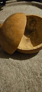 ORGINAL AFRICA HAND-CARVED CALABASH SERVING BOWL + LID GOURD (IGBA) SMALL 2PCS - Picture 1 of 2
