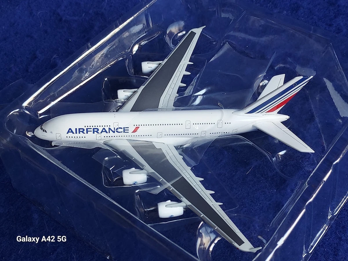 AIR FRANCE A380 特別塗装モデル xl-air-france-airbus-a380.jpg