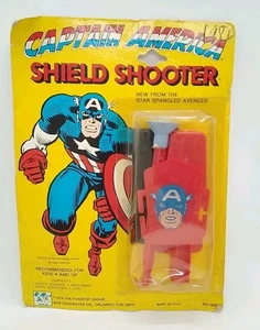 The Funstuf Group Captain America Shield Shooter #5004 - 1976 - New On Card! - Picture 1 of 12