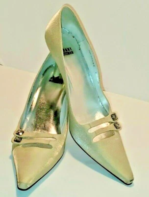 Vintage Stuart Weitzman Womens Shoe Shimmer Sz 8 Kitten Heel Glamourous Button s - Image 1 of 4