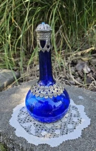 Vintage Cobalt Blue & Silver Metal Art Glass Decanter. Made in India. Beautiful  - Picture 1 of 15