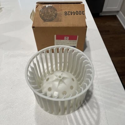 NOS GM 52460704 Blower Motor Impeller 1991-99 Chevrolet GMC Truck 92-96 Corvette - Image 1 of 4