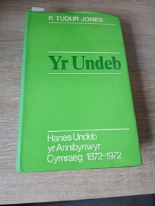 Yr Undeb: Hanes Undeb yr Annibynwyr Cymraeg, 1872-1972; R. Tudur Jones 1975 B4 - Picture 1 of 4